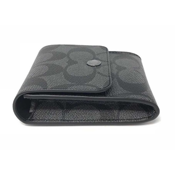 Coach Men’s Groomig Kit Black Signature - Picture 5 of 8